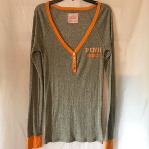 PINK Victoria’s Secret U of TN Long Sleeve Top